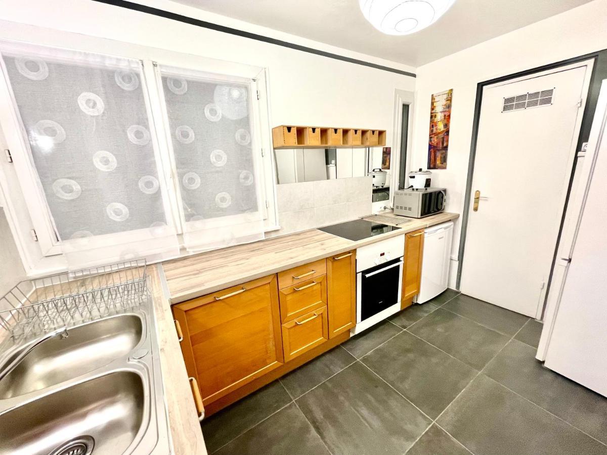 Chambre Privee En Colocation Dans Un Appartement Au Centre De Rillieux La Pape Dış mekan fotoğraf