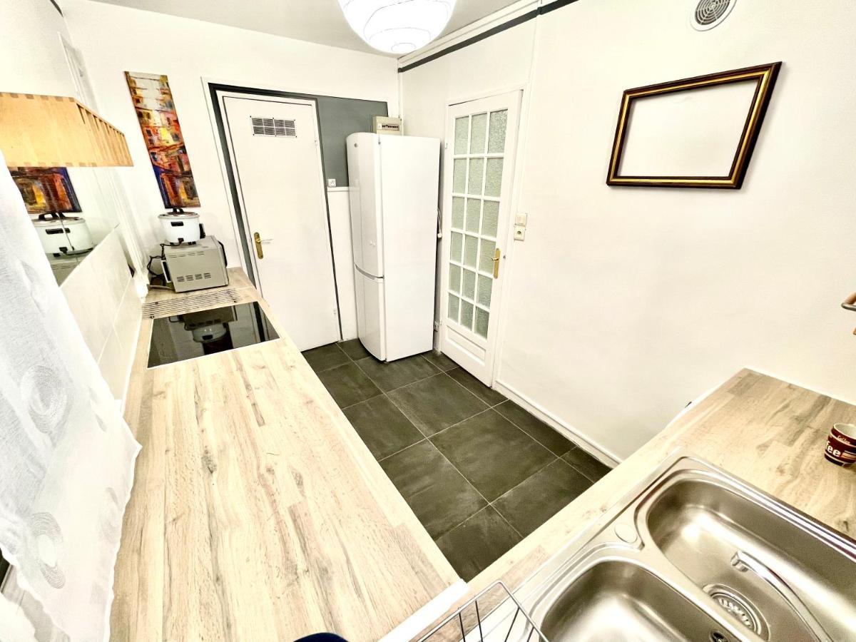 Chambre Privee En Colocation Dans Un Appartement Au Centre De Rillieux La Pape Dış mekan fotoğraf